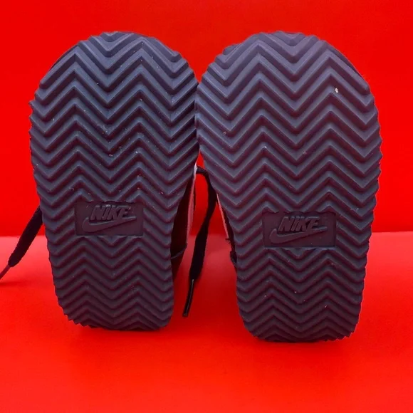 Nike Cortez Toddler Black and White Sneakers size 4C - Picture 7 of 8